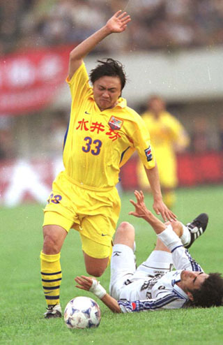 士气高昂！两队激烈交锋，巅峰对决