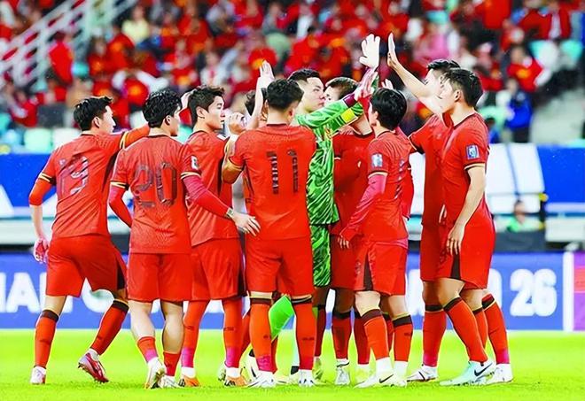 关于东亚足球俱乐部成功晋级下一轮，助力国内足球进步的信息