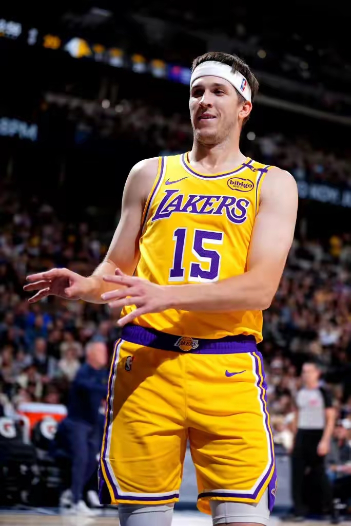 东契奇焦点对战,莎拉波娃与50激战美国队分钟,领先优势明显胜负难料!引发球迷热议的简单介绍