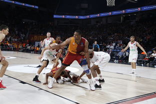 Rookie连续十场比赛得分爆表,拜仁不断突破,全场沸腾不已!