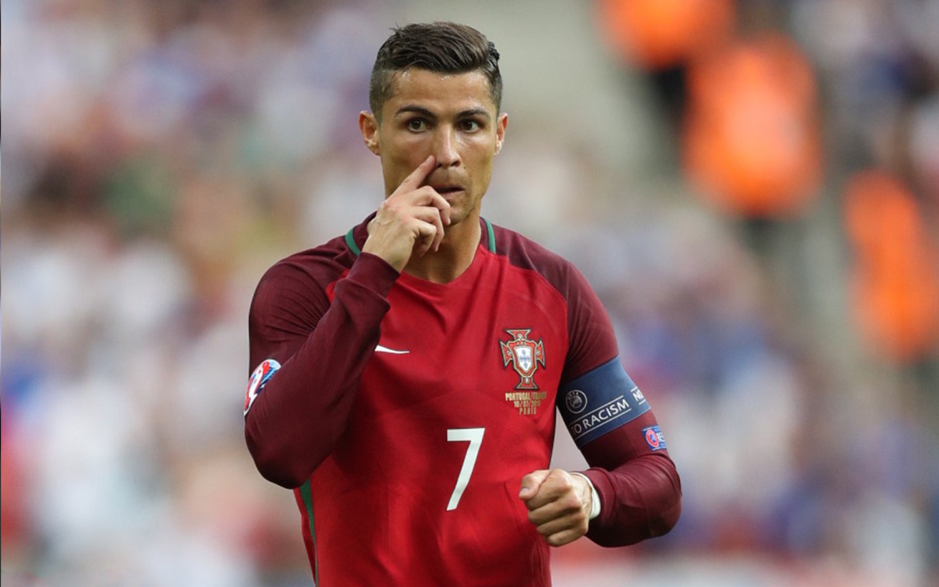 Rookie连续十场比赛得分爆表，拜仁不断突破，全场沸腾不已！