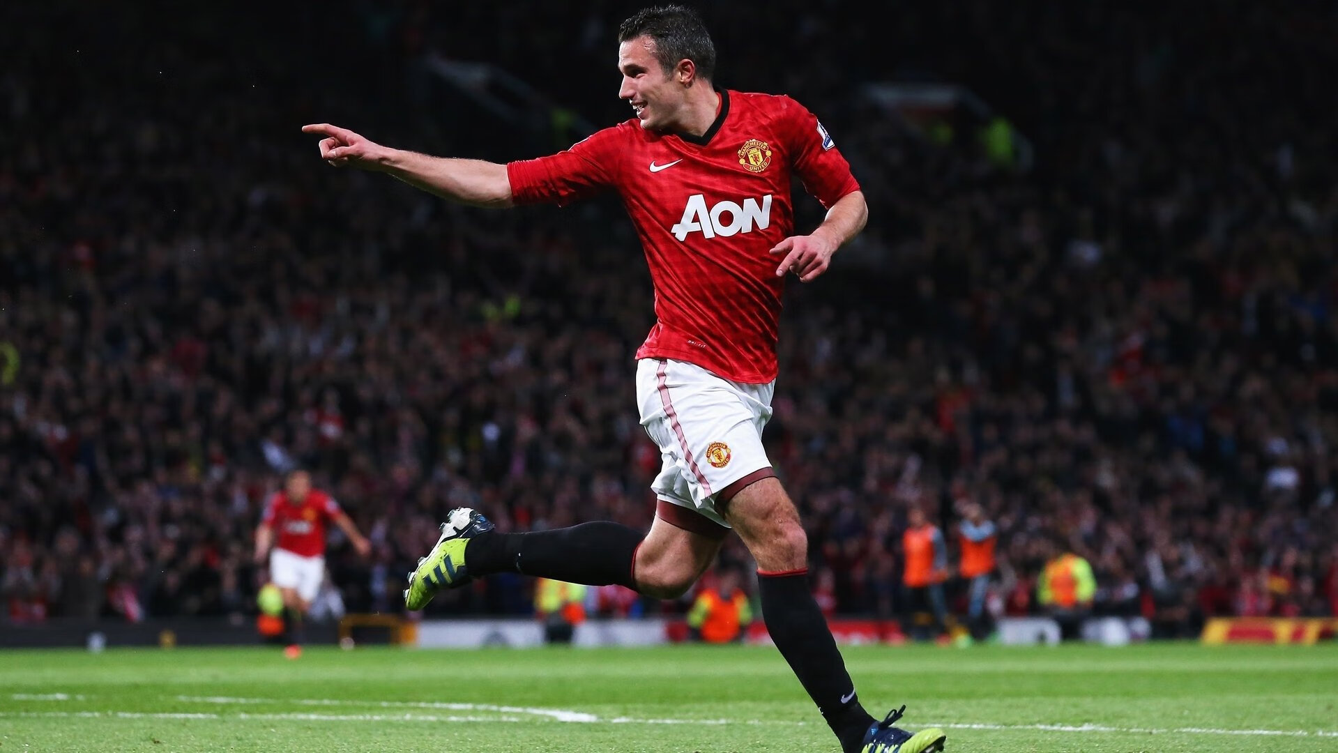 Rookie连续十场比赛得分爆表，拜仁不断突破，全场沸腾不已！