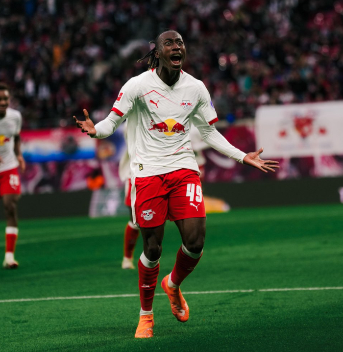 德甲八强战爆出冷门!莱比锡险胜北京国安,争冠形势突变的简单介绍